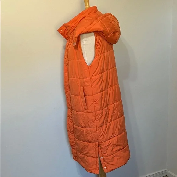 Women's Orange Hooded Puffer Vest Super Warm Cozy and Trendy Sz Small - Picture 3 of 10